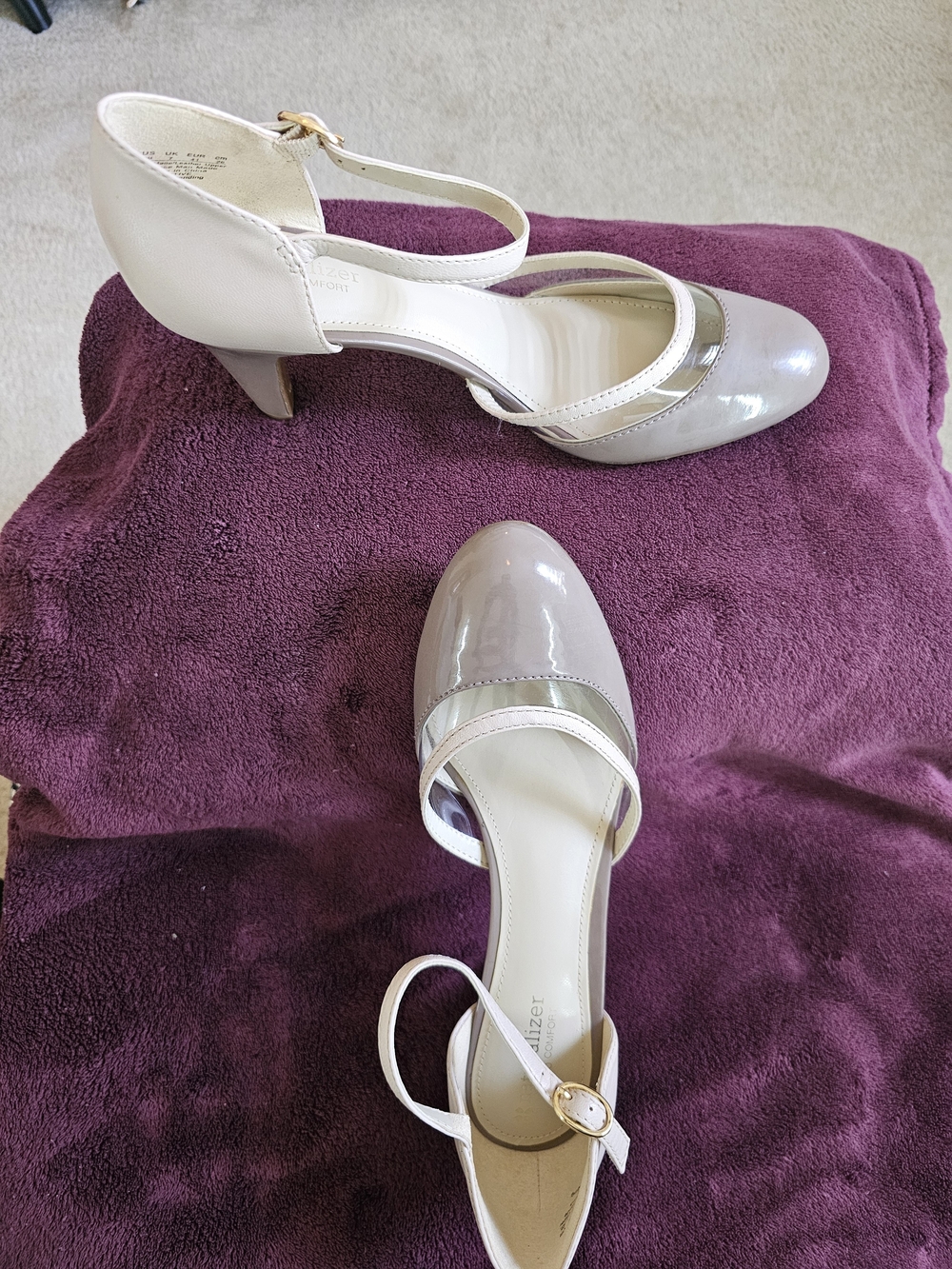 Naturalizer Octive Taupe Leather Pumps NWOT N5 Comfort Ankle Strap Size 9M w/Box